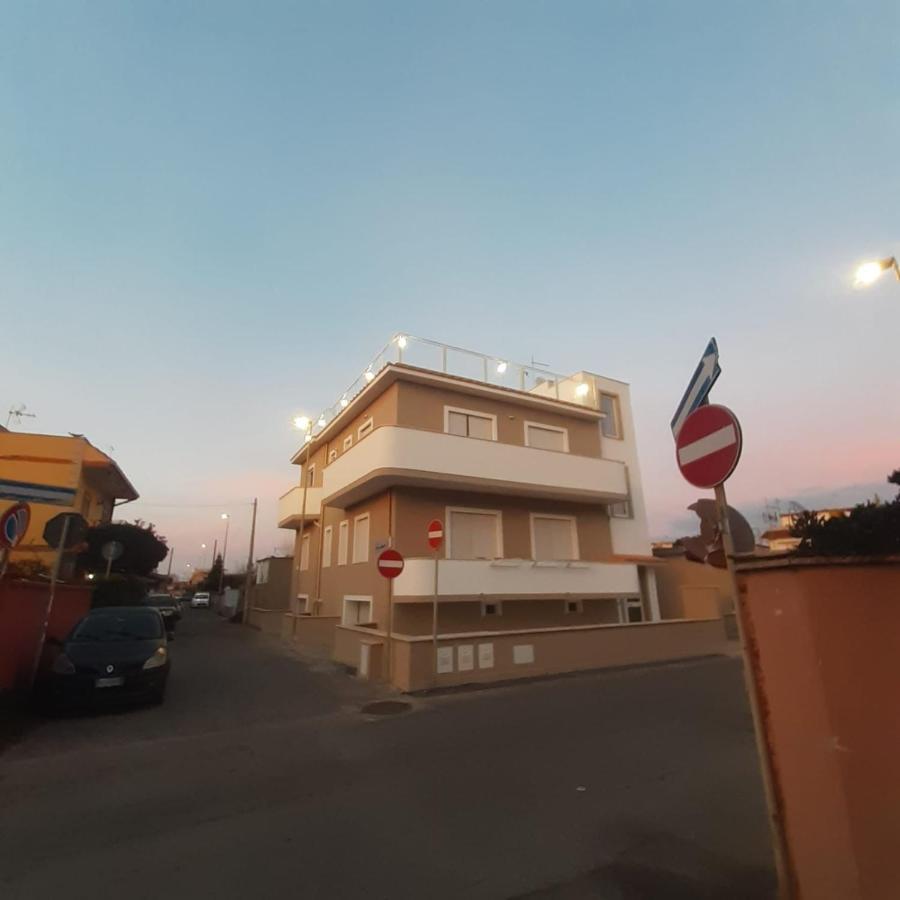 L' Ora Blu Hotel Fiumicino Exterior foto